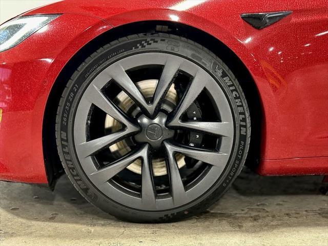 2022 tesla model s plaid