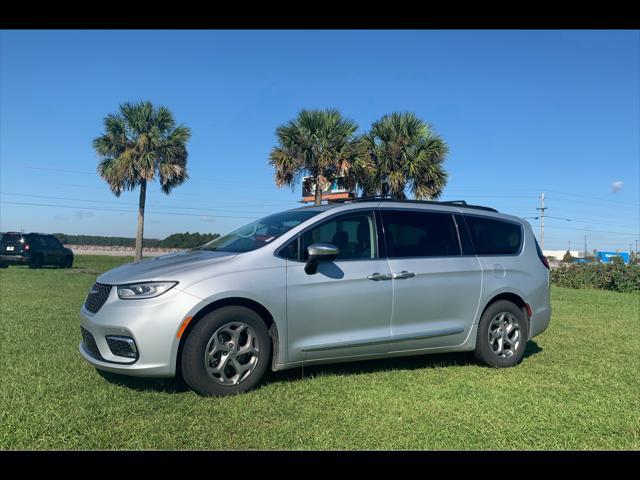 2023 chrysler pacifica limited