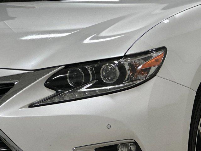2018 lexus es 300h base