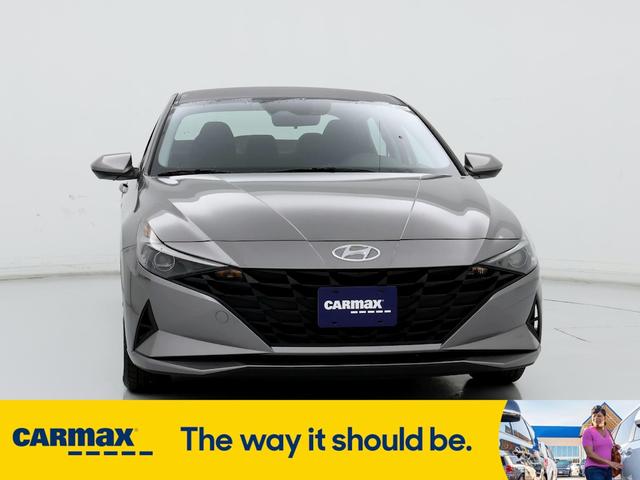2023 hyundai elantra se