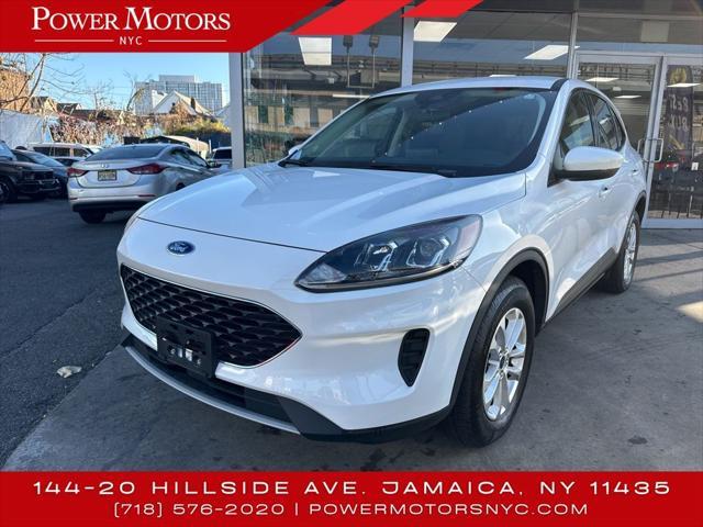 2021 ford escape se
