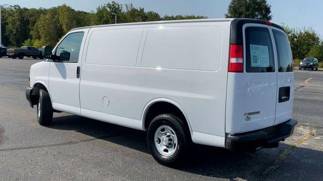 2021 chevrolet express 2500 rwd 2500 regular wheelbase wt