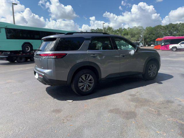 2023 nissan pathfinder sv fwd
