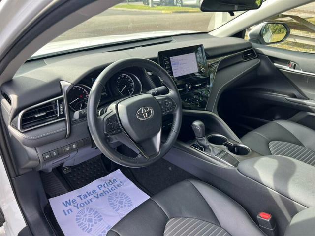 2023 toyota camry se