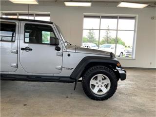 2013 Jeep Wrangler s