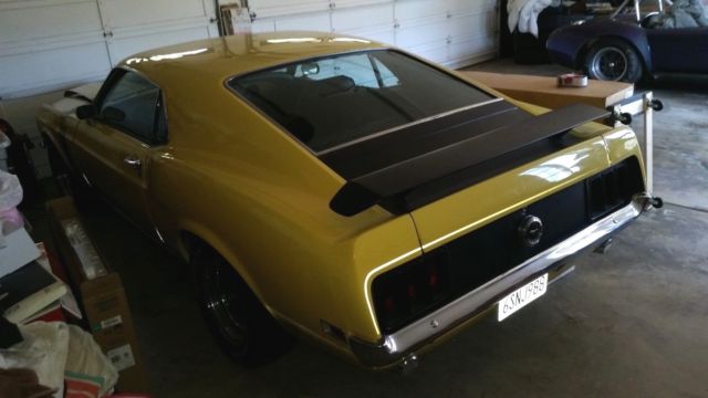 1970 ford mustang boss 302 yellow w black stripes g code 302 4-speed fastback gt