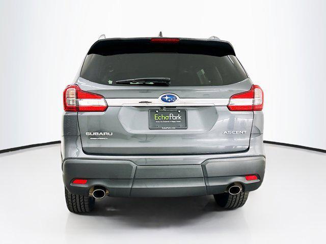 2022 subaru ascent premium 8-passenger
