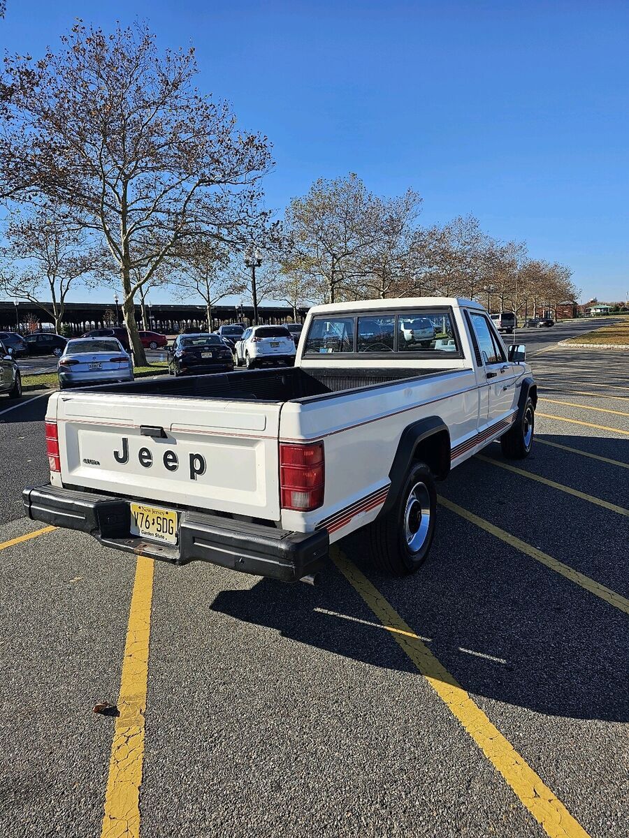 1987 jeep comanche white rwd automatic