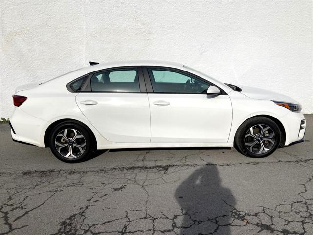2021 kia forte lxs