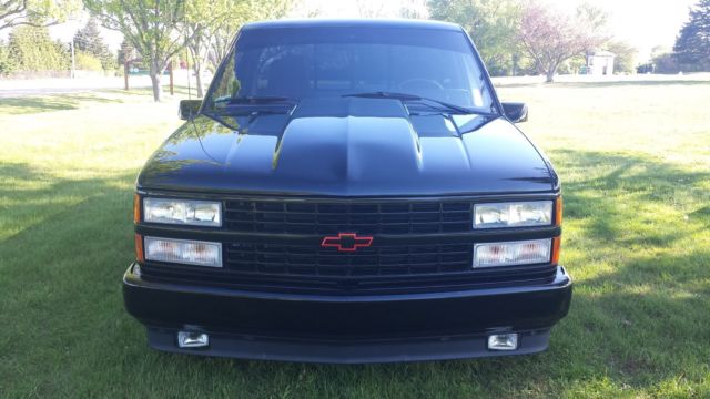 1990 chevrolet ss 454 low miles second owner excellent condition