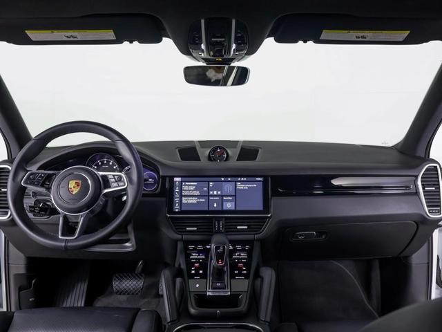 2021 porsche cayenne base