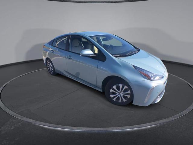2021 toyota prius xle