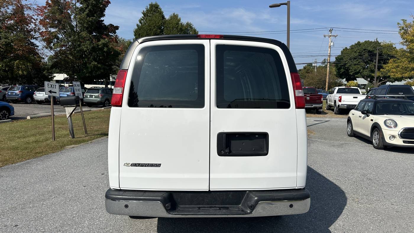 2019 chevrolet express 2500