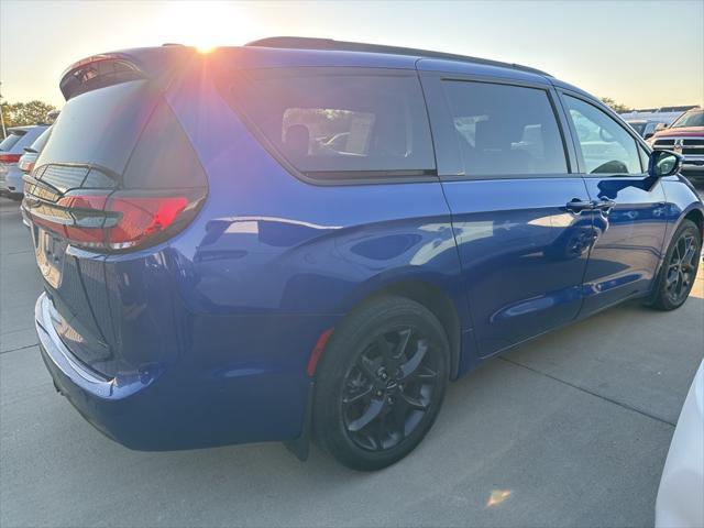 2021 chrysler pacifica touring l