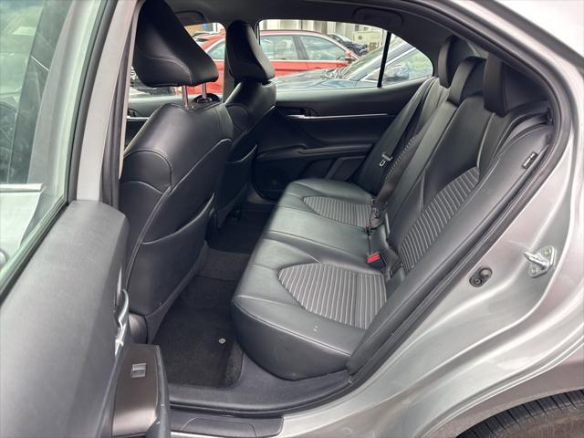 2021 toyota camry se