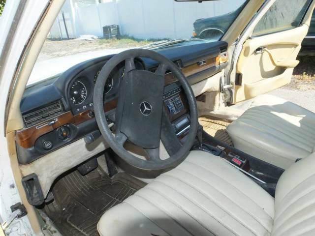 1979 mercedes-benz 300sd turbo diesel base sedan 4-door 3.0l