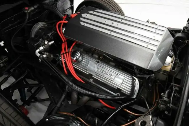 gorgeous! jaguar style, ford reliability. cold a/c