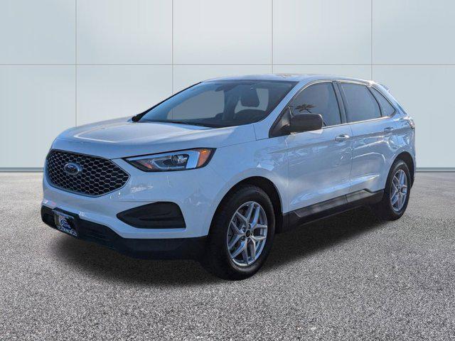 2023 ford edge se