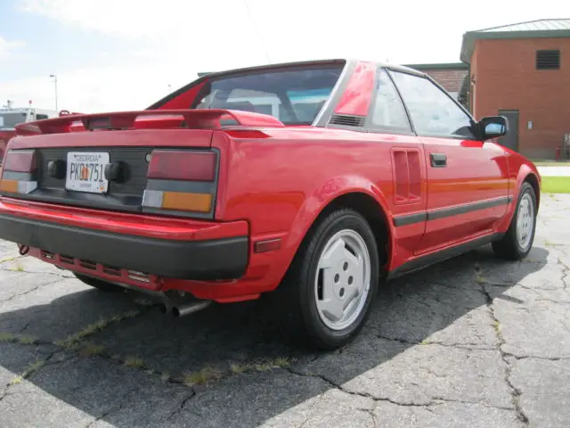 1985 toyota mr2, red, 91,000, 5 speed