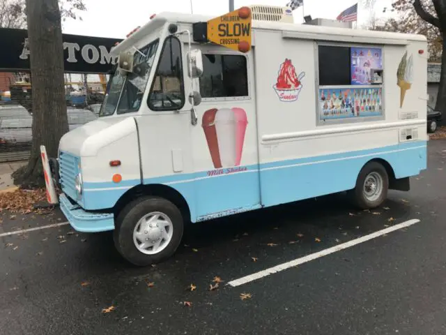 1983 ford ice cream truck runs and drives good compressors be your own boss