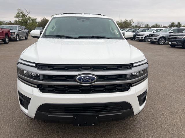 2022 ford expedition xlt