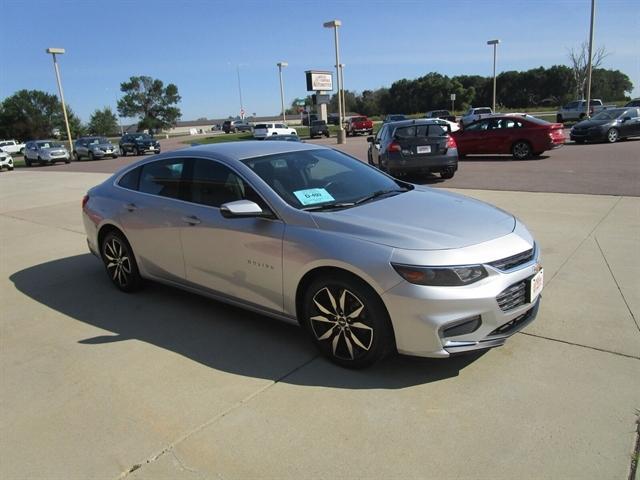2017 chevrolet malibu 1lt