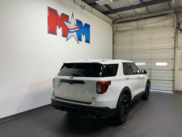 2022 ford explorer st