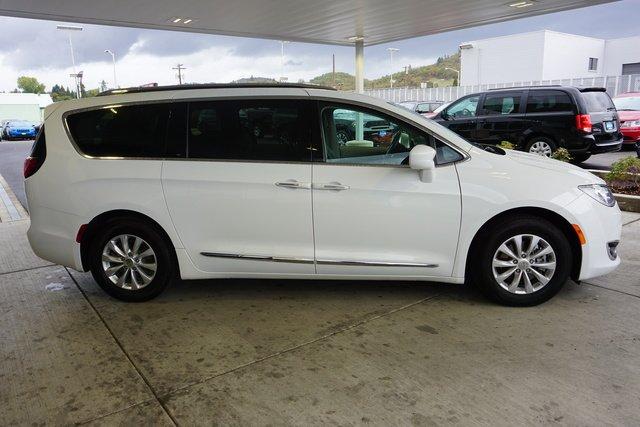 certified 2019 chrysler pacifica touring-l roseburg, or 97470 for sale in roseburg, oregon