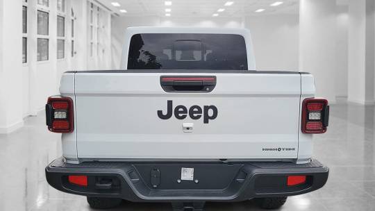 2024 Jeep Gladiator