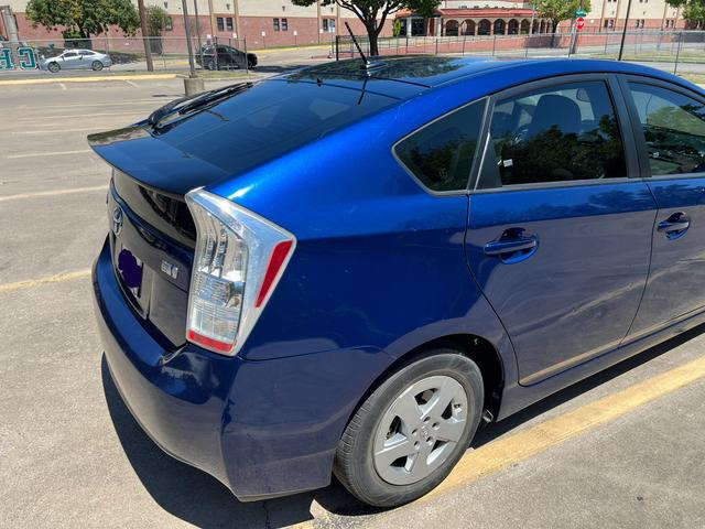 2011 toyota prius iii