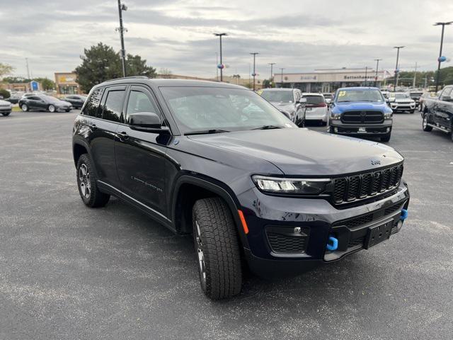 2022 jeep grand cherokee 4xe trailhawk
