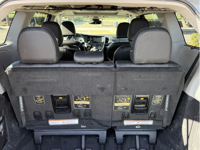 2018 toyota sienna se