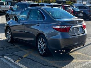 2015 Toyota Camry hybrid xle