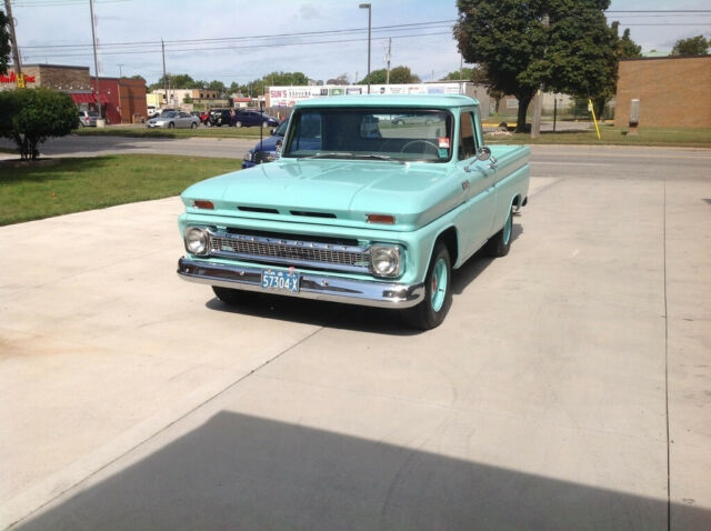 1965 chevrolet c10 short box pickup truck rebuilt 292ci 4-spd manual radio