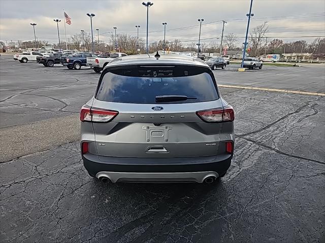 2021 ford escape se