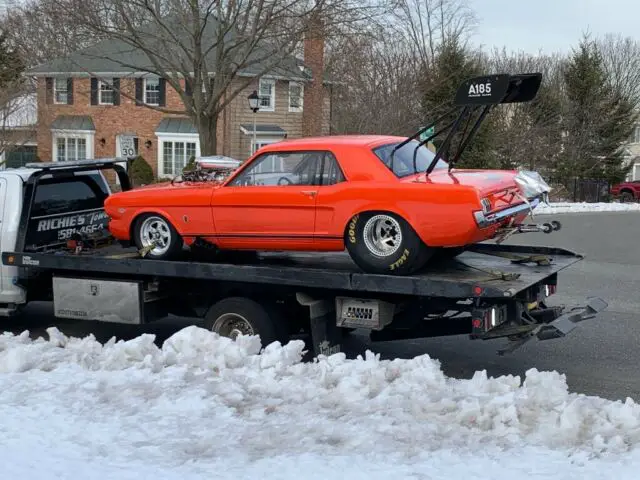 drag race coupe