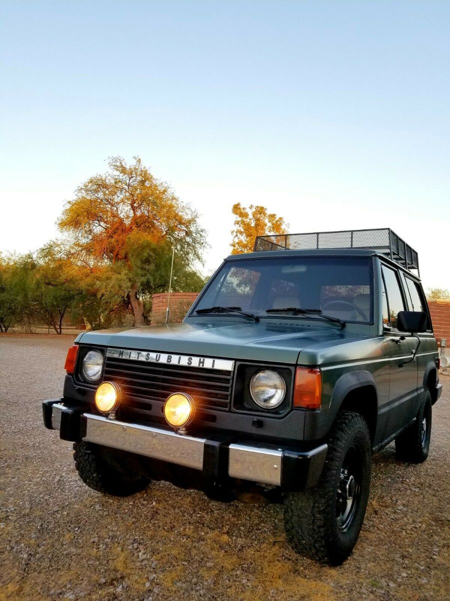 1985 mitsubishi montero 2 door 4wd 104000 actual miles! no rust runs great nice!
