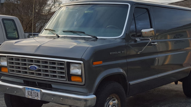 1990 econoline 350 surveillance van 14,479 origonal miles excellent condition