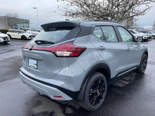 2024 nissan kicks sr in charbonneau, oregon