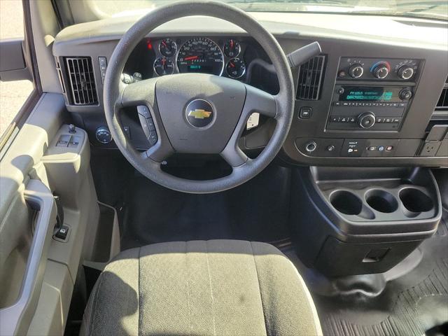 2022 chevrolet express 2500 rwd 2500 regular wheelbase wt