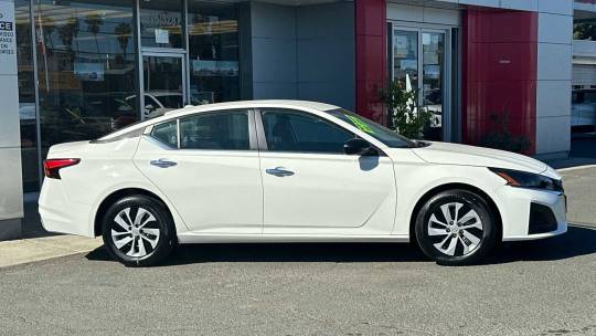 2025 Nissan Altima