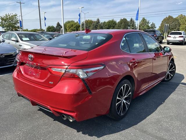 2019 toyota camry se