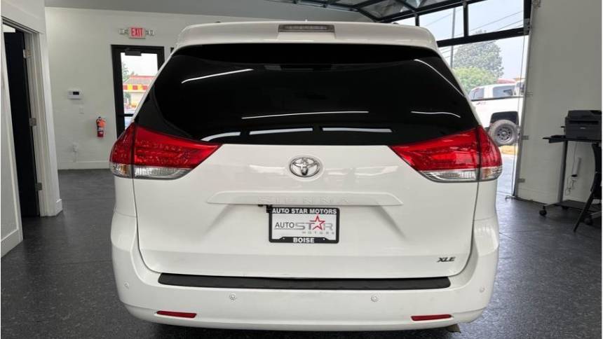 2013 toyota sienna