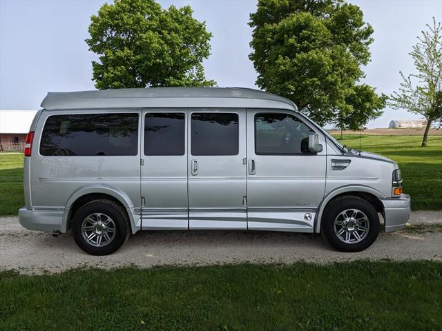 2021 chevrolet express 2500 ls