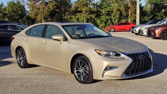 2017 Lexus ES