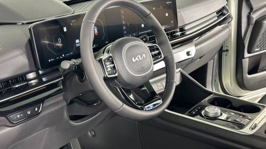 2025 Kia Carnival