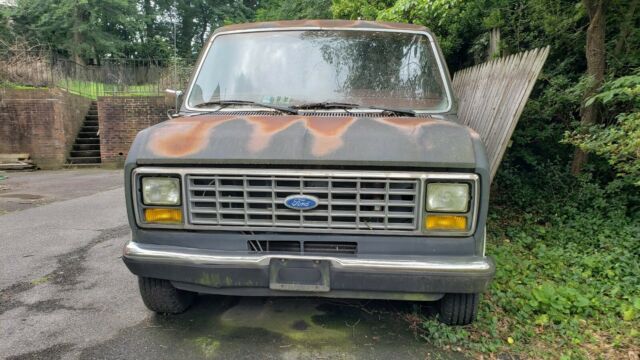 1987 ford econoline club wagon xlt 48,368 correct original miles great interior