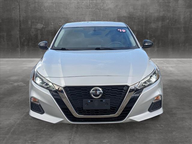 2019 nissan altima 2.5 sr