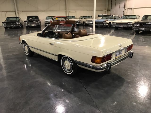 1972 mercedes 350sl very sharp condition with 92k miles all books and data sheet