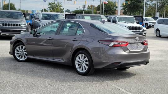 2022 Toyota Camry le